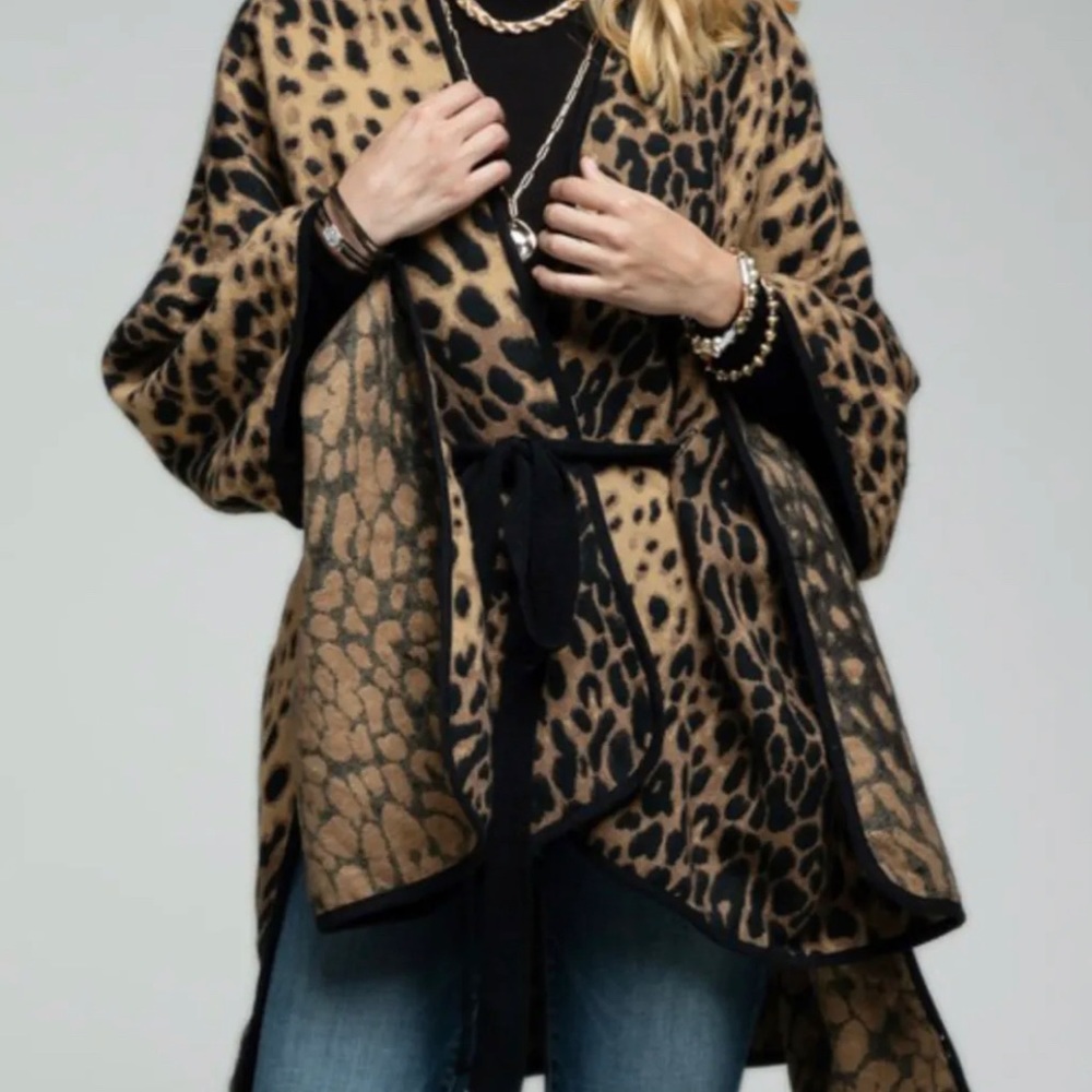 Leopard Print Ruana - Picture 4 of 4